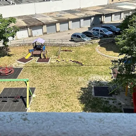 Nea Apartment *